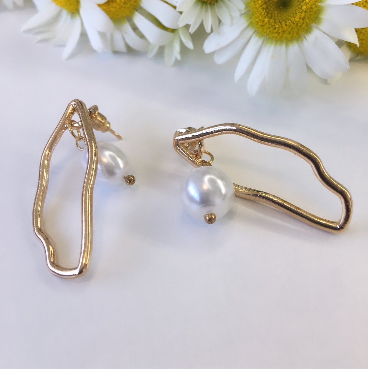 İncili Geometrik Küpe