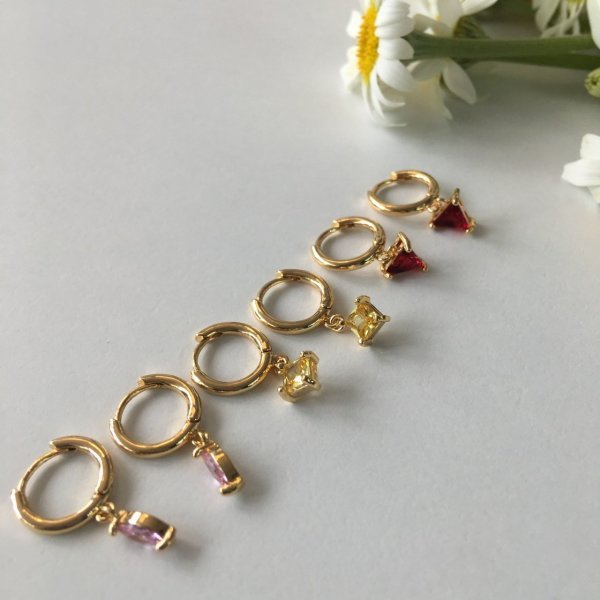 Zirkon Taşlı Geometrik Çok Renkli 6 lı Minimal Set Küpe