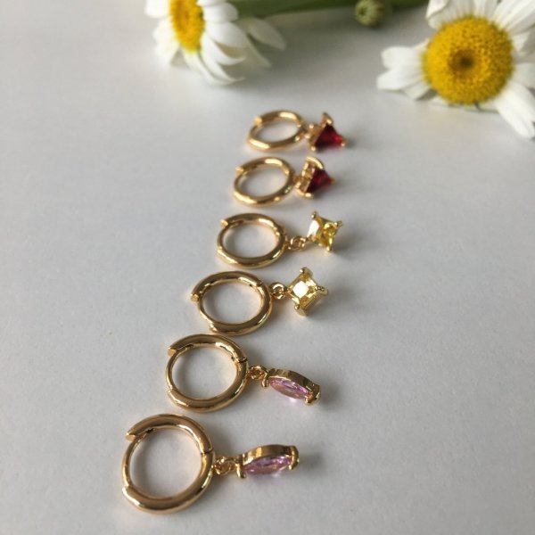 Zirkon Taşlı Geometrik Çok Renkli 6 lı Minimal Set Küpe