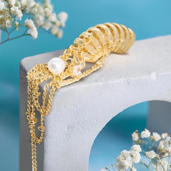 İncili Çoklu Zincir Gold Renkli Kıkırdak Küpe
