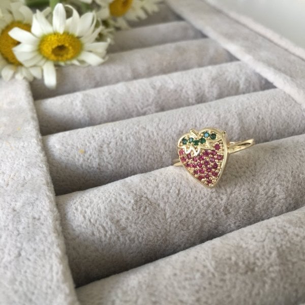 Full Zirkon Taşlı Çilek Yüzük