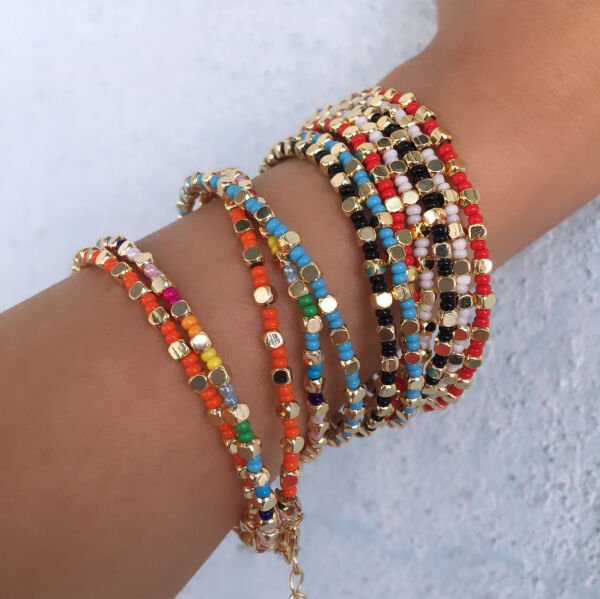 Boncuklu Gold Küp Bileklik