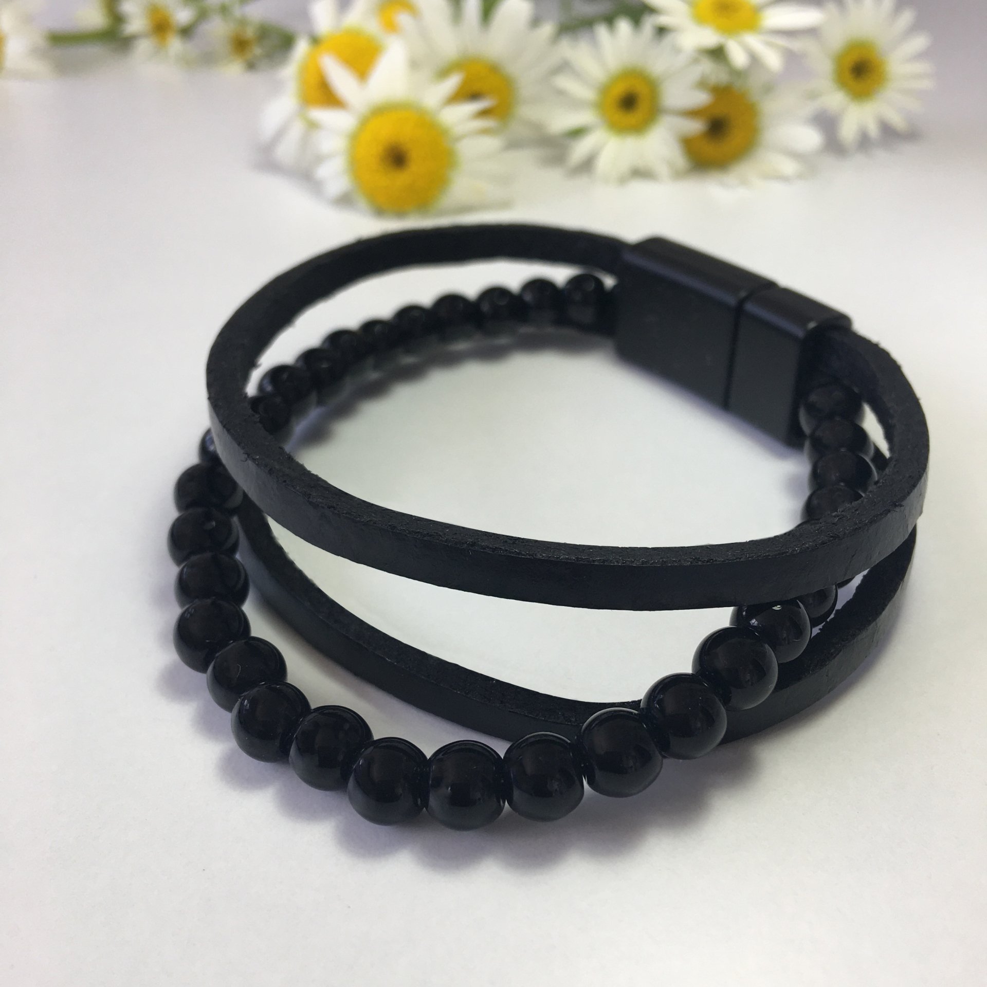Siyah Boncuklu Erkek Deri Bileklik